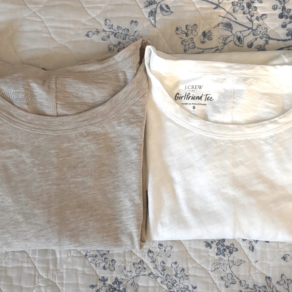 NWOT J Crew Girlfriend Crew Neck T-shirts set of 2 white & oatmeal Size Small